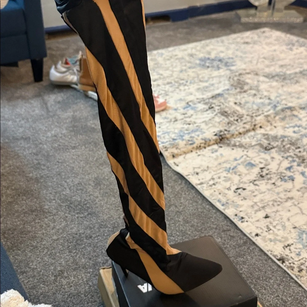 Women mesh stiletto over the knee boots. - Picture 4 of 6